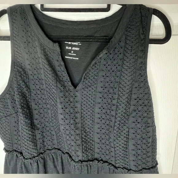 ☘️ New Torrid Vintage Slub Notch Neck Lace Babydoll Top, Size 0 (12), Deep Black - Picture 6 of 9